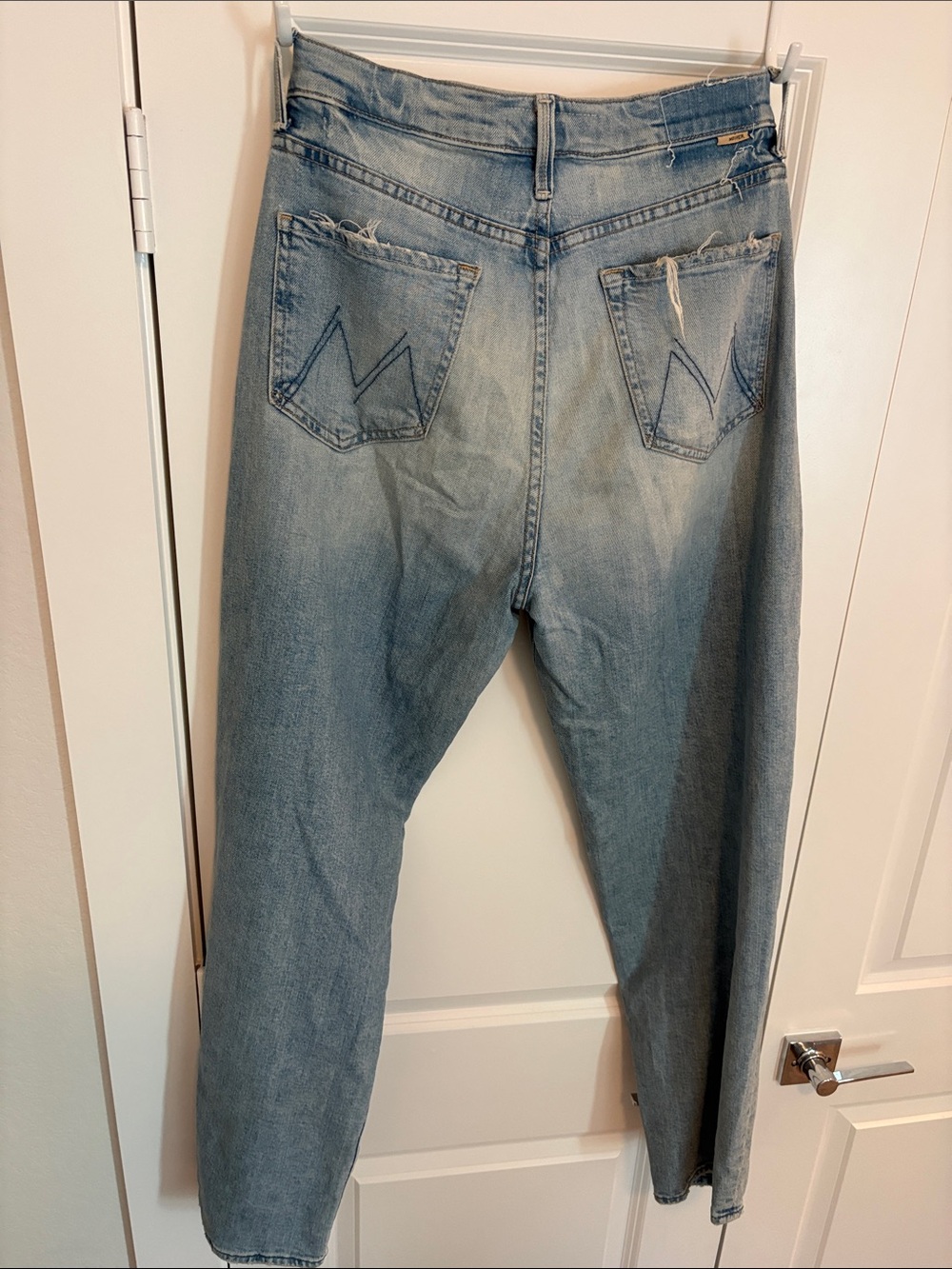 MOTHER Light Wash Relaxed Jeans - Picture 4 of 5